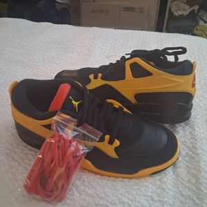 Air Jordan 4 Rm Bruce Lee's Men's Sneakers in Black and Yellow NWOB